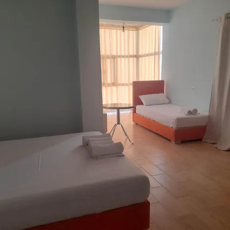Otel Dhanil - Himare