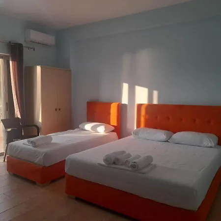 Hotel Dhanil - Himare *